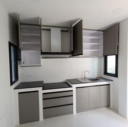 ชุดครัวปูนบานซิงค์ บานอบสีเทา