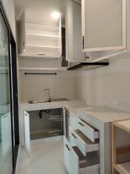 ครัวปูน บานซิงค์ บานอบสีขาว