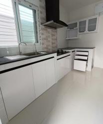 ครัวปูน บานซิงค์ บานสีขาว