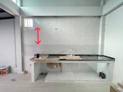 บิ้วอินครัวปูน บานอบสีขาว