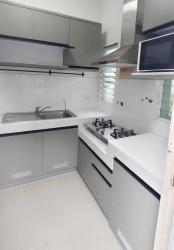 ครัวปูน บานซิงค์ บานสีเทา