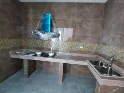 ครัวปูน บานซิงค์ บานสีเบจ