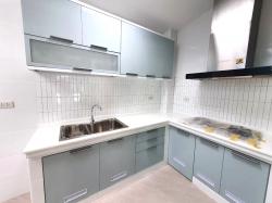 ครัวปูน บานซิงค์ บานสีฟ้าเทา