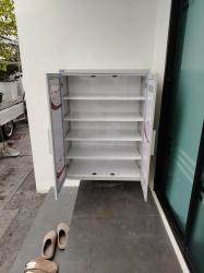 ตู้รองเท้า บานอบสีเทา