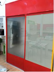 บานสีแดง บานเลื่อนกระจกผ้าลามิเนต ขนาดกว้าง2.0*สูง2.5 ม.